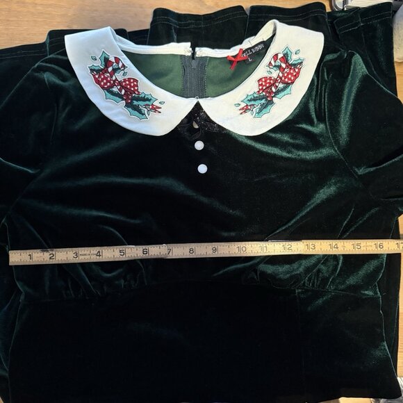 Hell Bunny Dress Size L Holiday Green Velvet Rockabilly Holly Collar Christmas - Picture 7 of 11